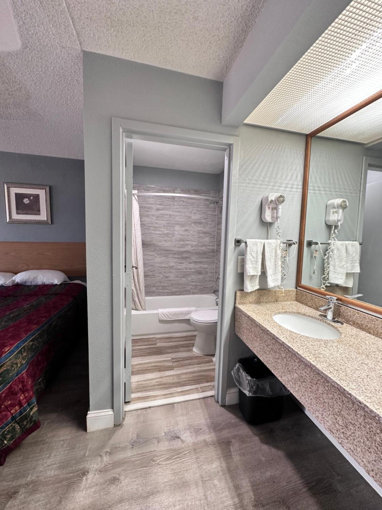 Knights Inn Ruther Glen Bagian luar foto